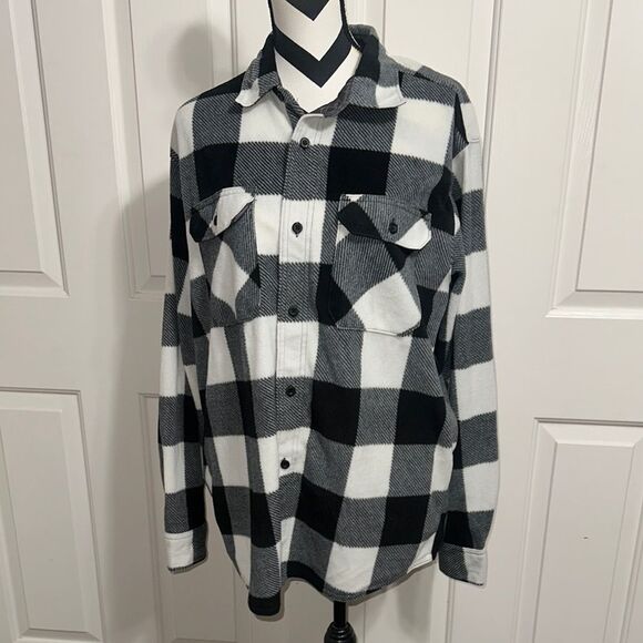 WRANGLER AUTHENTICS Black & White Plaid Fleece Flannel Button Down - Picture 1 of 4
